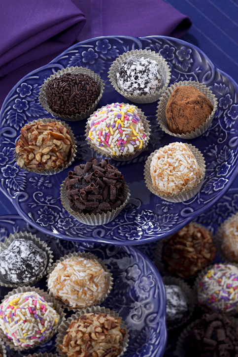 Lions Christmas Cake Pictures Wallpapers